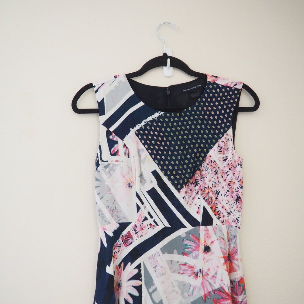 !! French Connection Floral Patchwork Sleeveless Skater Dress sz US 2 - Picture 3 of 8